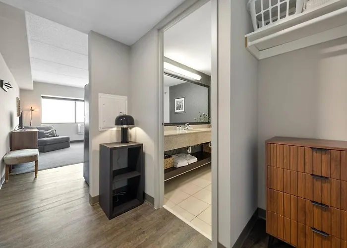 Stylish By Mall Of America Apartment